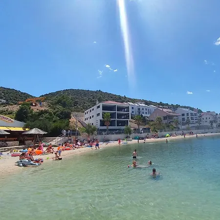 With Parking Space Marina, Trogir - 25135 アパート *
