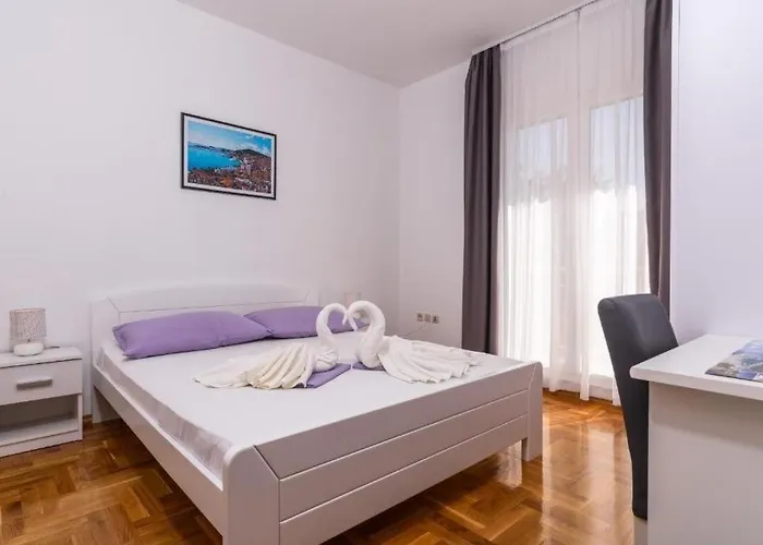 アパート With Parking Space Marina, Trogir - 25135 マリナ