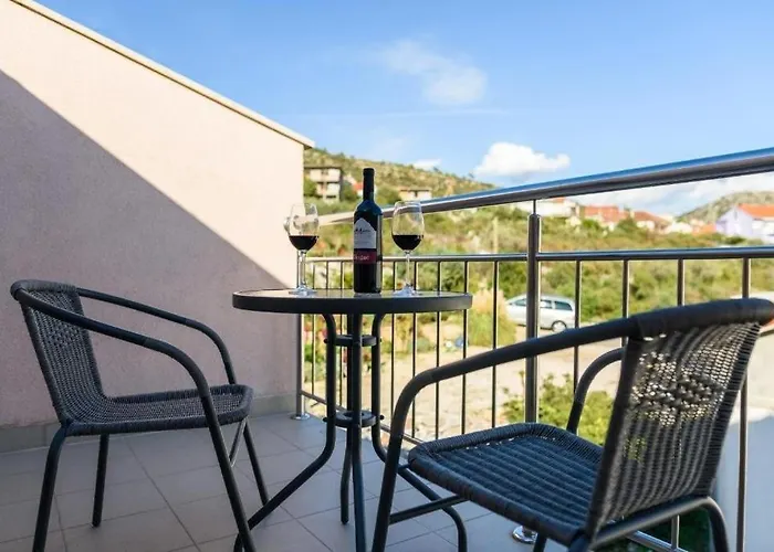 アパート With Parking Space Marina, Trogir - 25135 マリナ