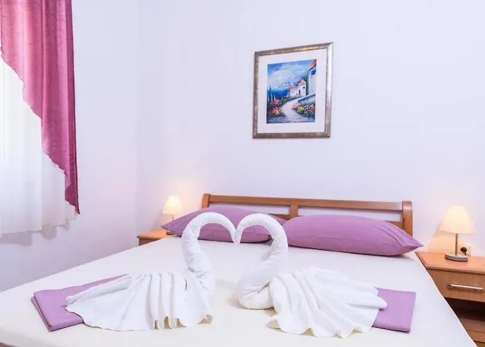アパート With Parking Space Marina, Trogir - 25135 *